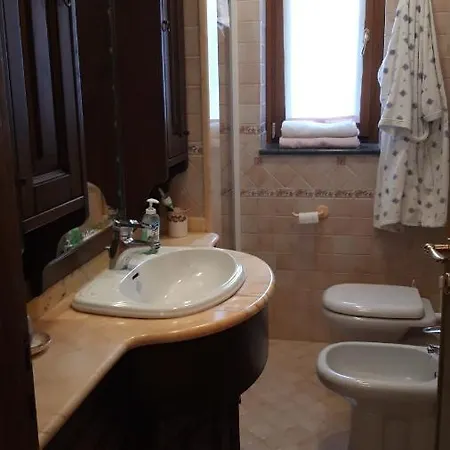 招待所 Camera Privata Con Bagno 伊斯基亚